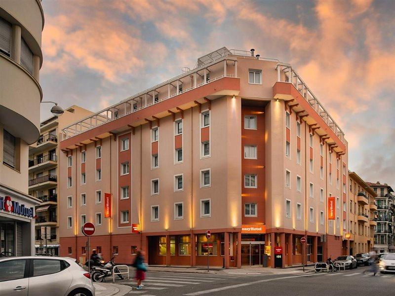 Easyhotel Old Town
