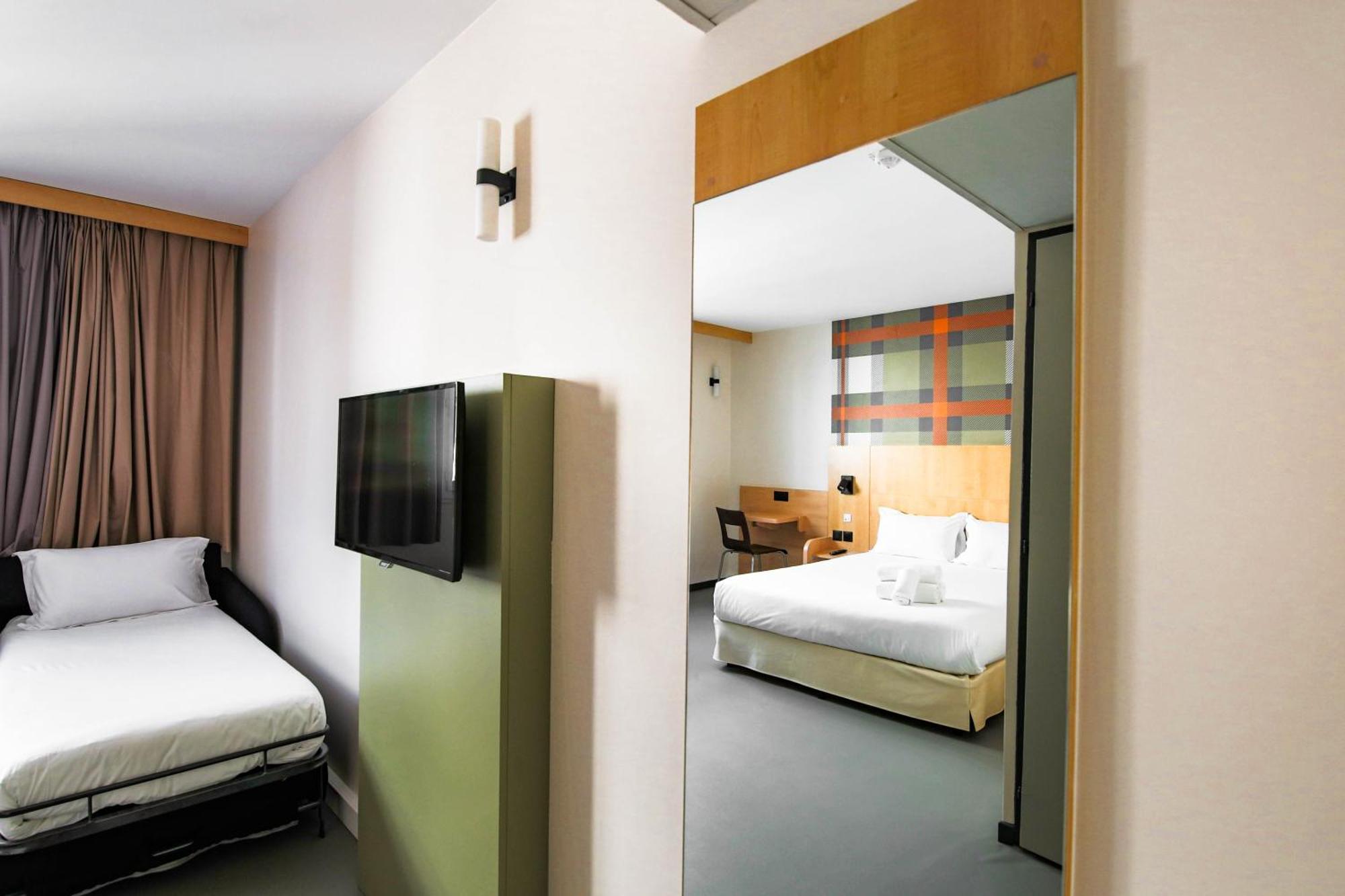 Hotel Easyhotel Old Town 2*